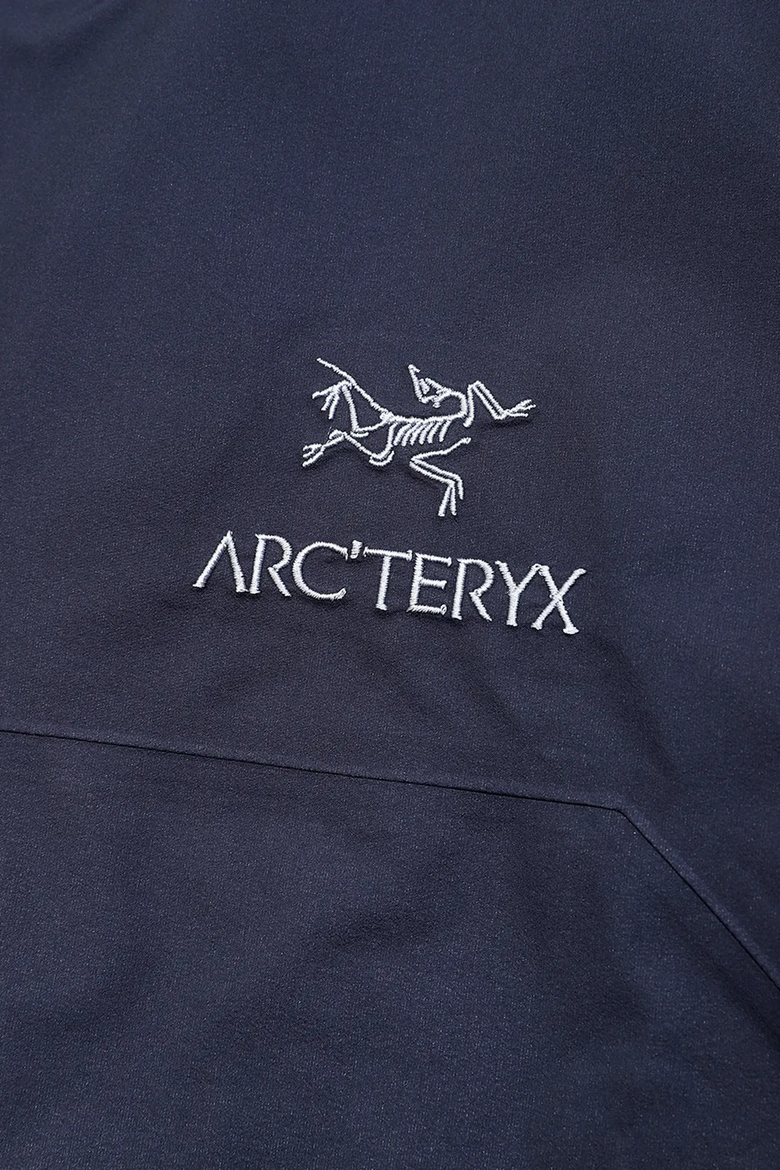 Arc'teryx Beta jacket m Black sapphire - GRADUATE STORE