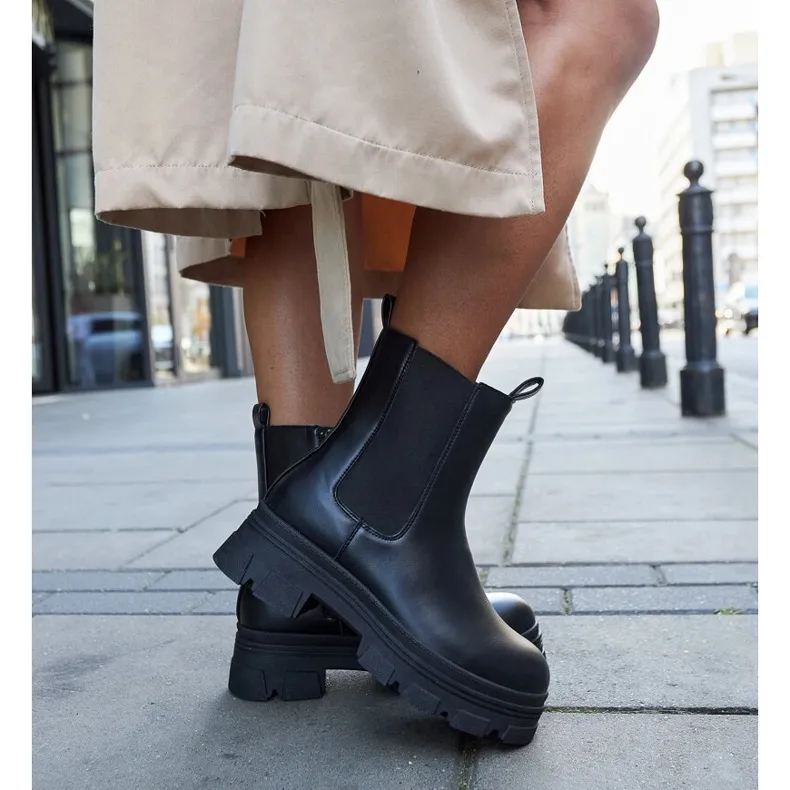 Bottines noires sur la plateforme Placido le noir