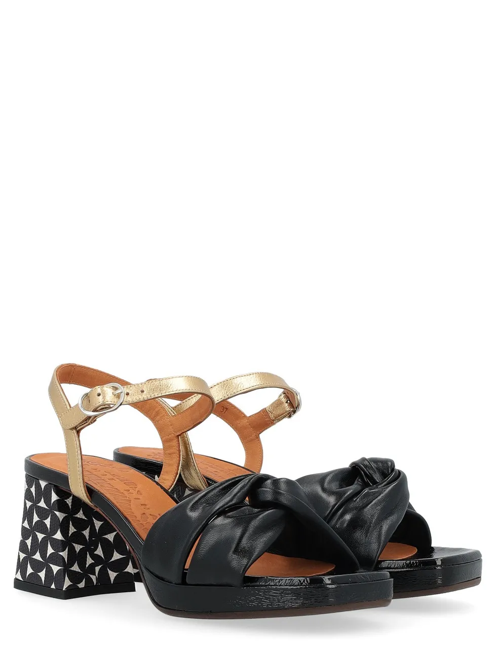 Chie Mihara Sandale Gelia en cuir noir et or