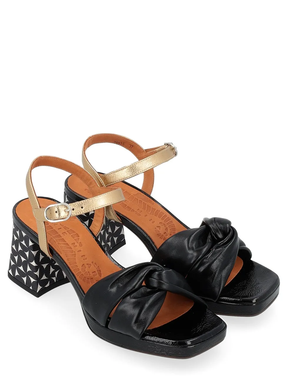 Chie Mihara Sandale Gelia en cuir noir et or