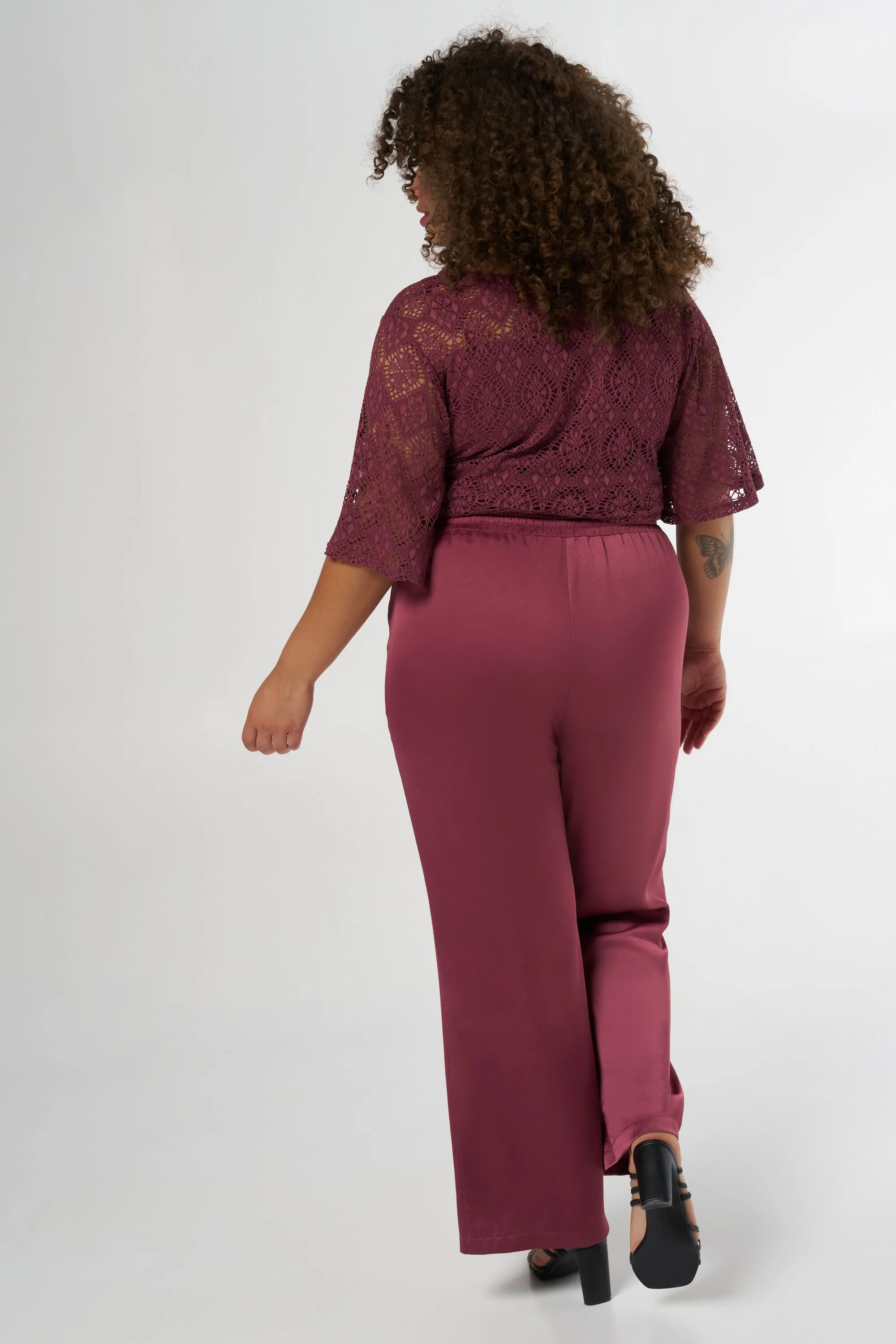 Femmes Pantalon à l’aspect satiné Mauve | MS Mode