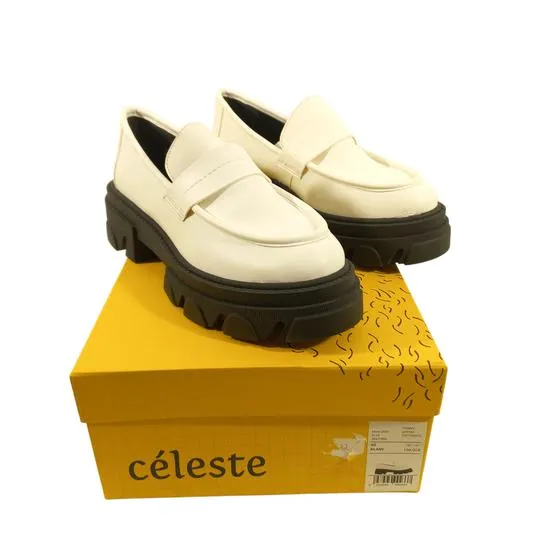 PAIRE DE MOCASSIN POUR FEMME P:40 MARQUE STUDIO CELESTE