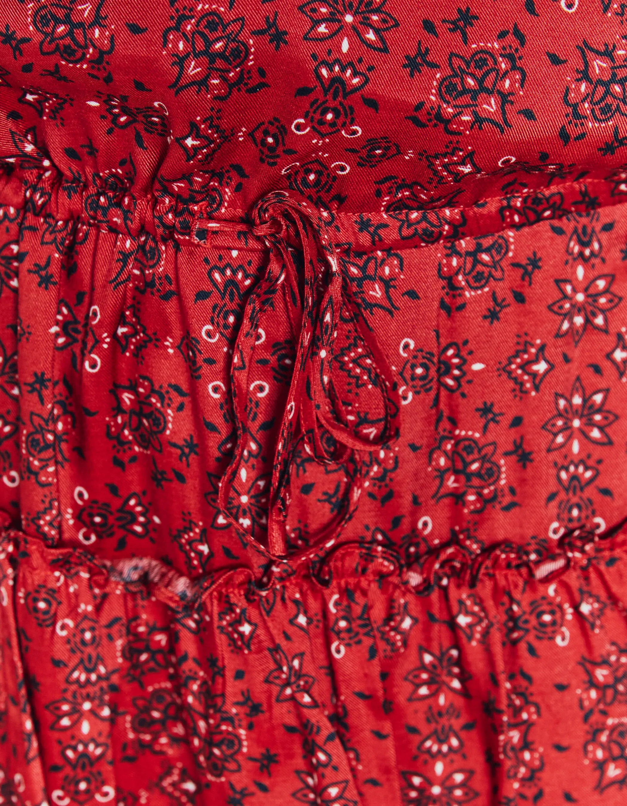 Robe courte en viscose imprimé bandana rouge femme